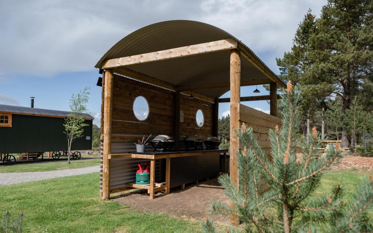 Apartamento Highland Shepherd Huts Nethy Bridge Exterior foto